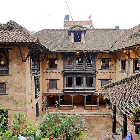 Newa Chen Historic House Unesco Lalitpur Bagian luar foto