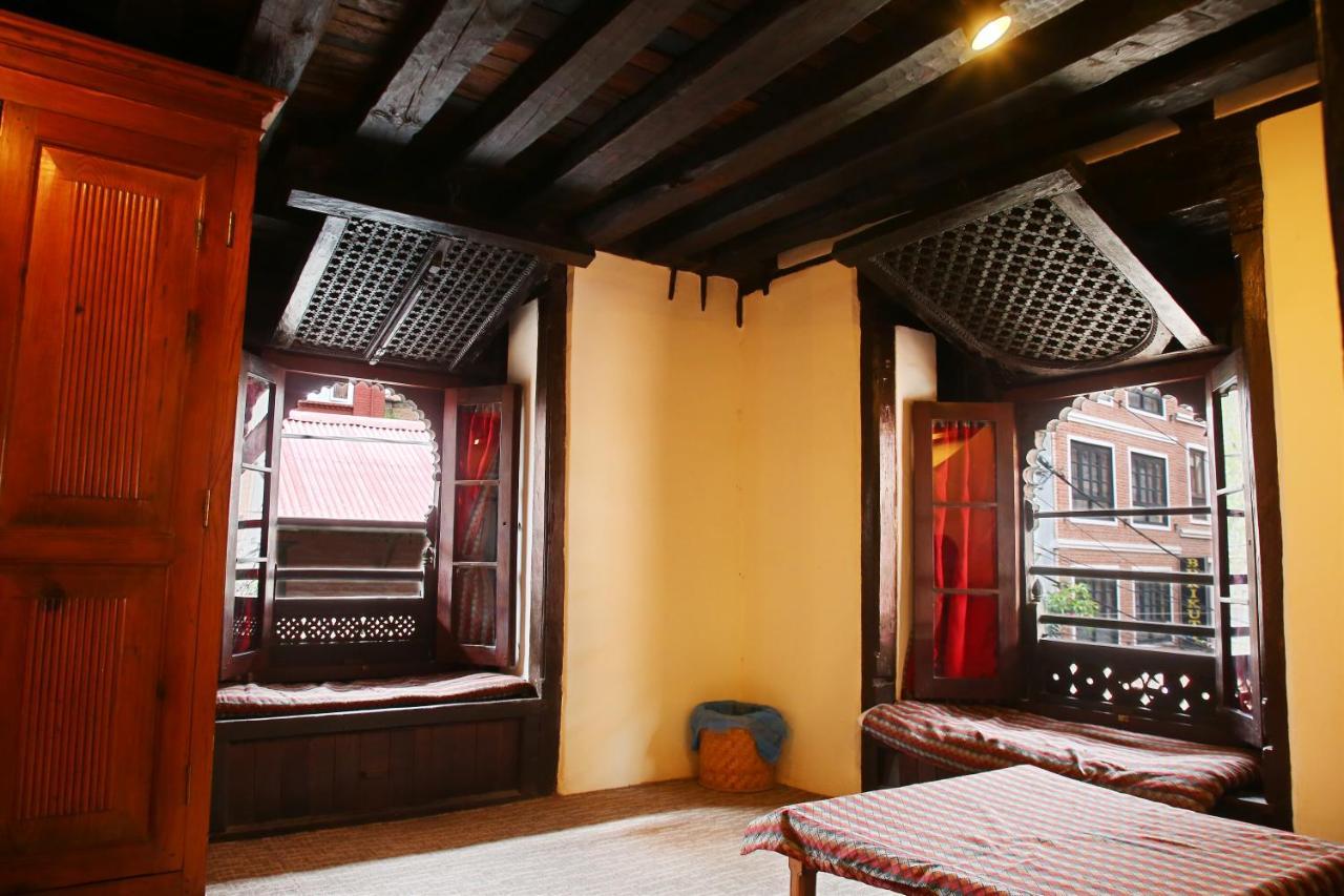 Newa Chen Historic House Unesco Lalitpur Bagian luar foto