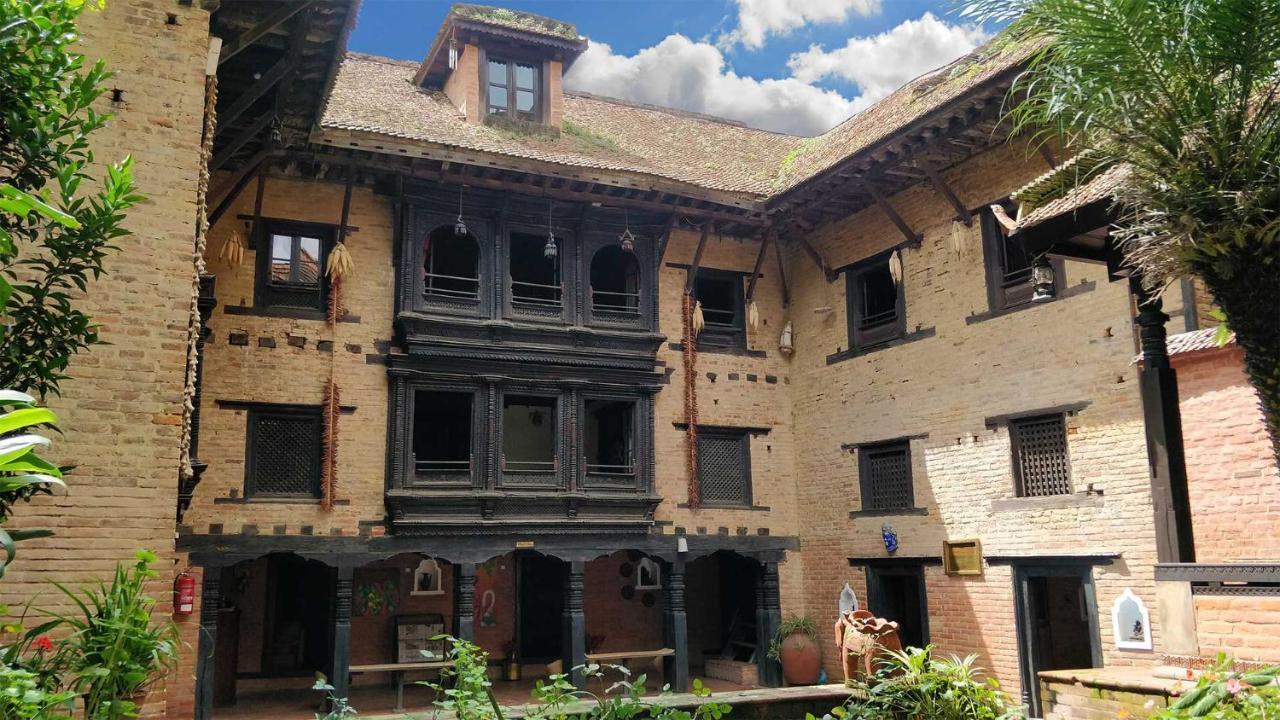 Newa Chen Historic House Unesco Lalitpur Bagian luar foto