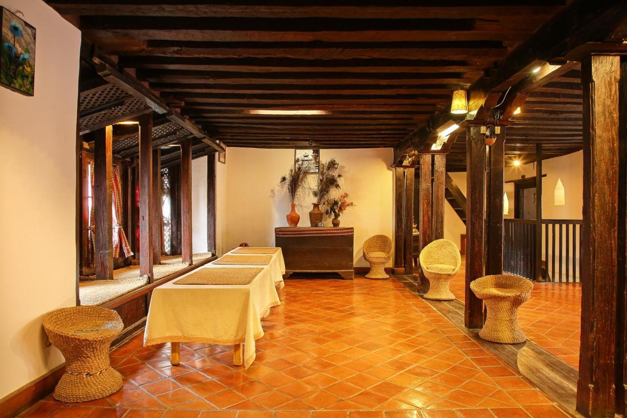 Newa Chen Historic House Unesco Lalitpur Bagian luar foto