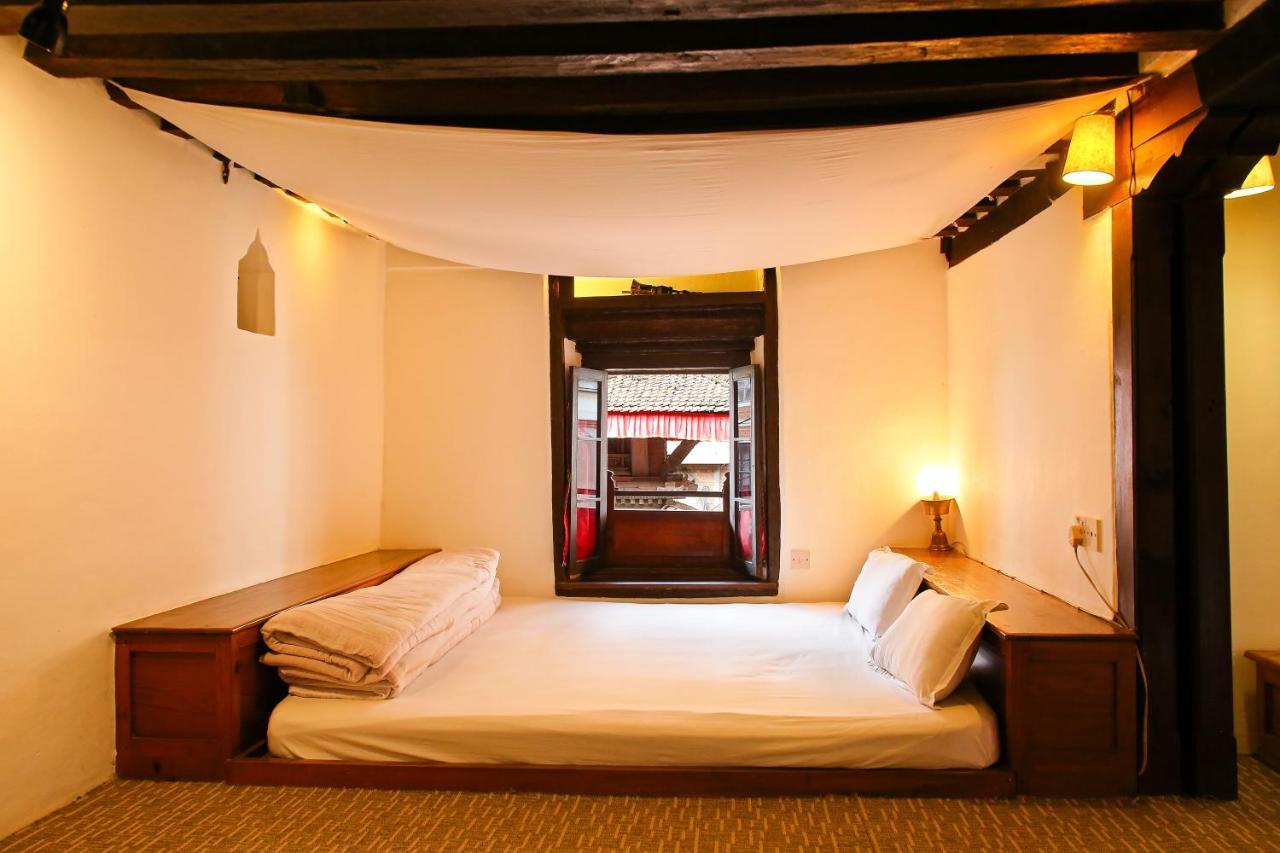 Newa Chen Historic House Unesco Lalitpur Bagian luar foto
